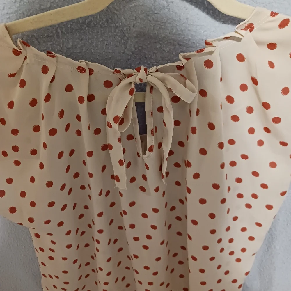 Blush pink polka dot blouse - Picture 3 of 3